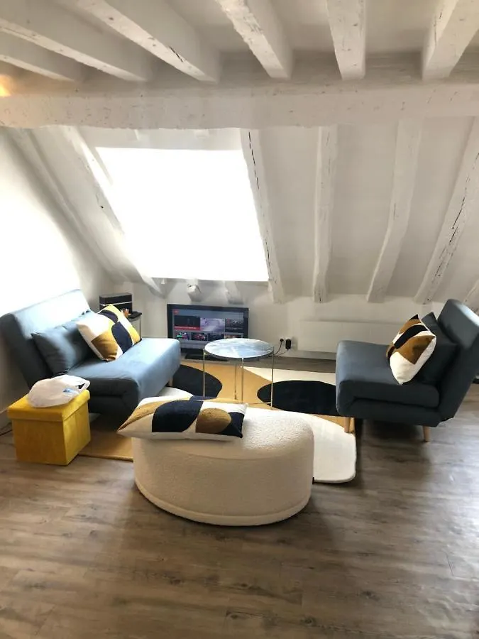 Duplex With Amazing Views * Párizs